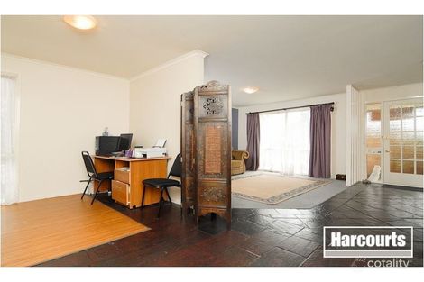 Property photo of 206 Hall Road Carrum Downs VIC 3201