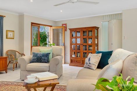 Property photo of 6 Hermes Close Mooroobool QLD 4870