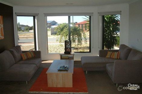 Property photo of 26 Declan Way Echuca VIC 3564