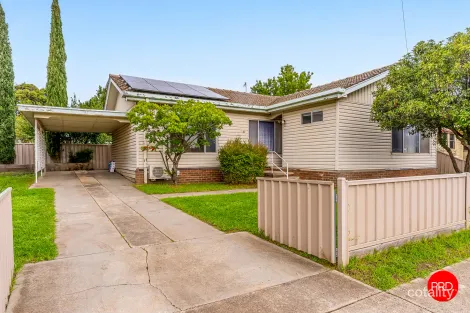 37 Allingham St, Golden Square, VIC 3555
