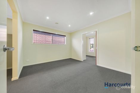Property photo of 42 Toritta Way Truganina VIC 3029