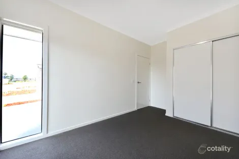 Property photo of 13 Trestle Place Wallan VIC 3756