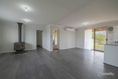 Property photo of 8 Hurford Place Forbes NSW 2871