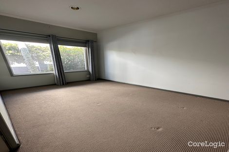 Property photo of 33 Meadowview Drive Carrara QLD 4211