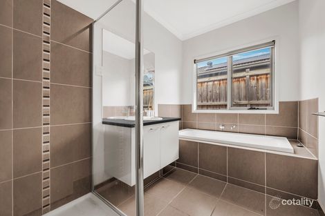 Property photo of 30 Towerhill Avenue Doreen VIC 3754