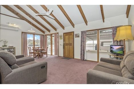 Property photo of 3 Potters Lane Kangaroo Flat VIC 3555