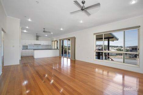 Property photo of 4 Arana Drive Rural View QLD 4740
