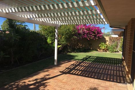 25 Dover Rd, Scarborough, WA 6019