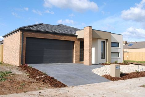 Property photo of 27 Sunnybank Drive Point Cook VIC 3030