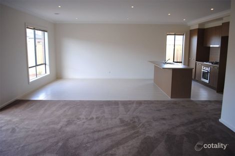 Property photo of 27 Sunnybank Drive Point Cook VIC 3030