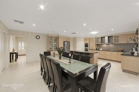 Property photo of 12 Glenview Rise Berwick VIC 3806