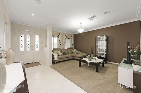 Property photo of 12 Glenview Rise Berwick VIC 3806