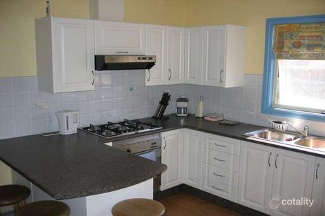Property photo of 2 Lochiel Avenue Edithvale VIC 3196
