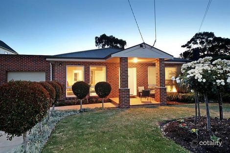 Property photo of 8 Esper Avenue Oakleigh South VIC 3167