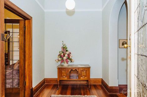Property photo of 16 Elstree Avenue Menora WA 6050