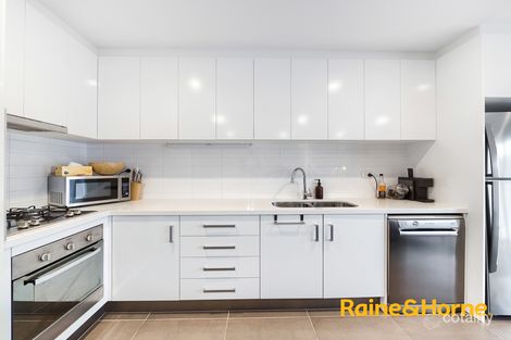 Property photo of 2/302 Golf Links Road Narre Warren VIC 3805