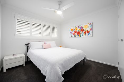 Property photo of 33 North View Street Hope Island QLD 4212