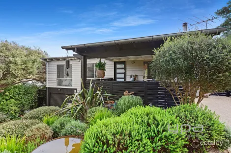Property photo of 18 Chenier Street Rye VIC 3941