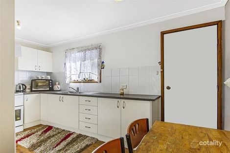 Property photo of 29 Black Swan Street Berkeley Vale NSW 2261