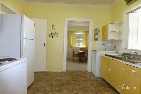 Property photo of 11 Bletchington Street Orange NSW 2800