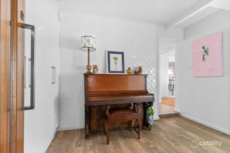 Property photo of 2/24 Cliff Road Frankston VIC 3199