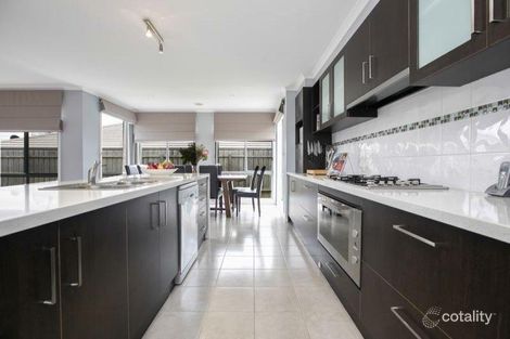 Property photo of 93 Phoenix Avenue Cranbourne VIC 3977