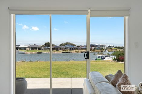 Property photo of 101 Wentworth Parade Hindmarsh Island SA 5214