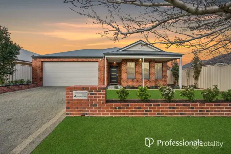 4 Bonarda Way, Caversham, WA 6055