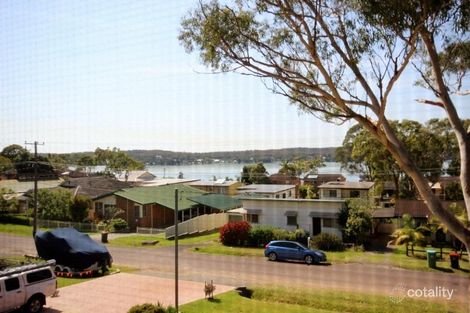 Property photo of 51 Winbin Crescent Gwandalan NSW 2259