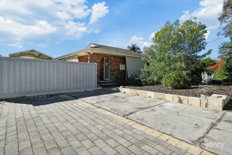 Property photo of 6 Carringal Place Armadale WA 6112