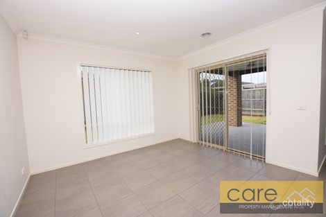 Property photo of 5 Snowy Drive Lynbrook VIC 3975
