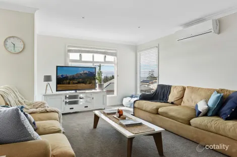 Property photo of 196 Mitchell Parade Mollymook Beach NSW 2539