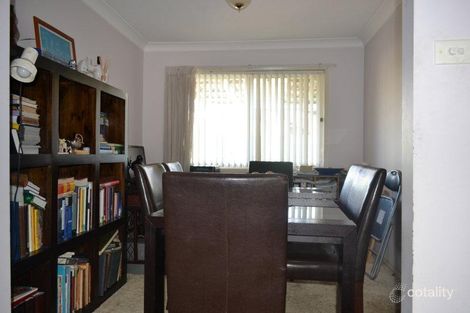 Property photo of 6 Lane Place Minto NSW 2566