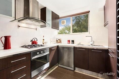 Property photo of 15/39 Nepean Highway Elsternwick VIC 3185