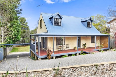 224 Blaxland Rd, Wentworth Falls, NSW 2782