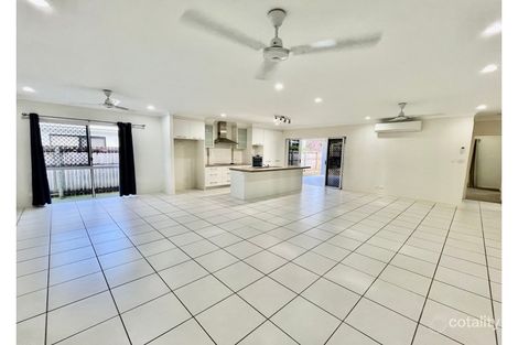Property photo of 10 Sandridge Way Smithfield QLD 4878