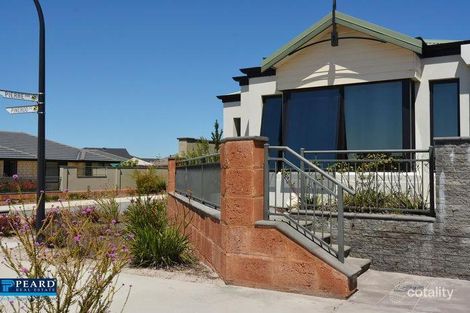 11 Pineroo Tce, Ellenbrook, WA 6069