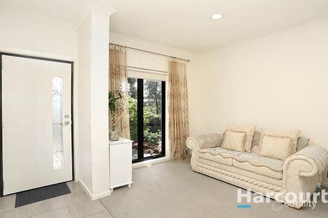 Property photo of 34 Grenville Walk Lalor VIC 3075