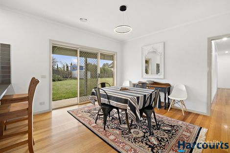 19 Lyttle Cres, Cardigan Village, VIC 3352