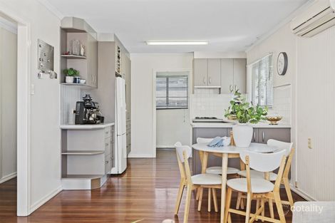 Property photo of 46 Parkview Avenue Wynnum QLD 4178