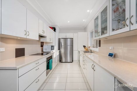 Property photo of 8 Kinross Place Revesby NSW 2212