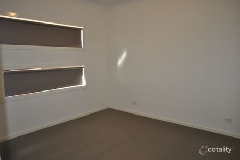 Property photo of 5 Jasper Way Cobblebank VIC 3338