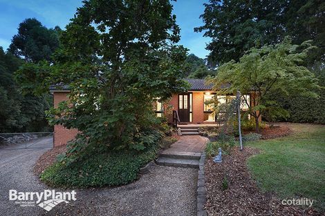Property photo of 10 Darinda Avenue Wandin North VIC 3139
