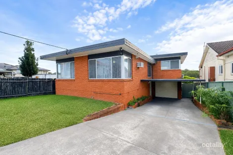 498 Henry Lawson Dr, East Hills, NSW 2213