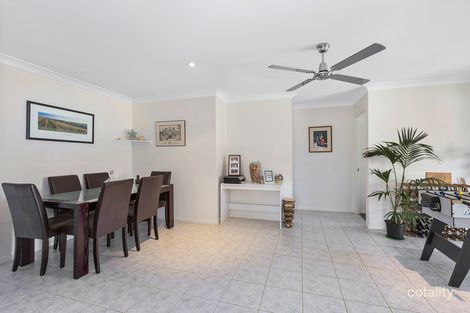 Property photo of 2/13 Seabreeze Boulevard Pottsville NSW 2489