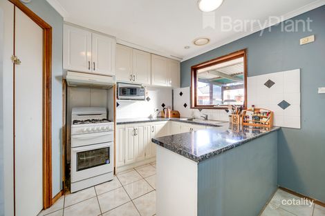 Property photo of 4 Evelyne Avenue Cranbourne VIC 3977