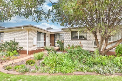 Property photo of 2/17 Whittaker Crescent Red Cliffs VIC 3496