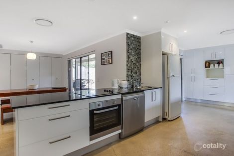 13 Richard Cres, Highland Park, QLD 4211