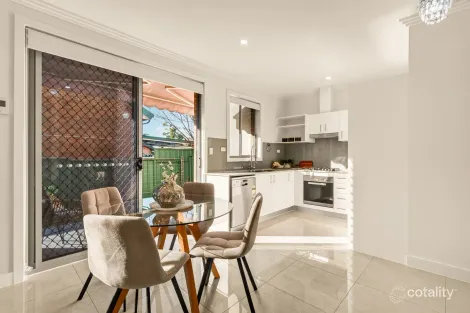 Property photo of 4/27C Carinya Road Girraween NSW 2145