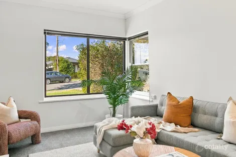 Property photo of 60 Fairview Terrace Clearview SA 5085